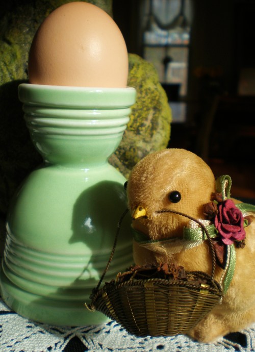 Vintage Green Egg Cup with Velvet Chick